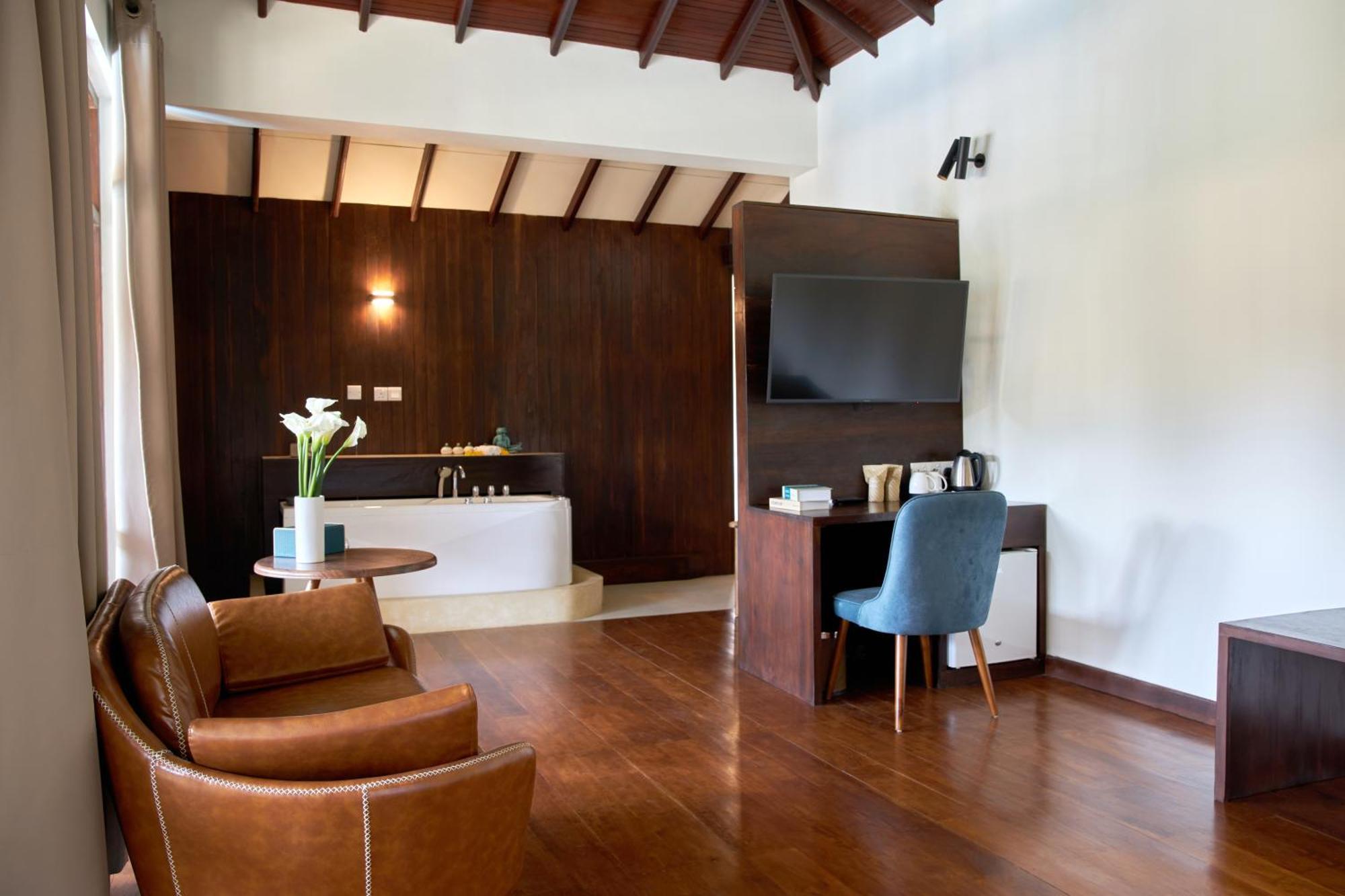 Seahorse Hotel & Spa 尼甘布 外观 照片